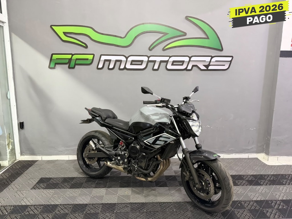 Yamaha XJ6 N ABS azul